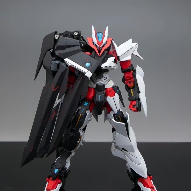 نموذج ميكانيكي قابل للتجميع HG - مراجعة Model Kit Third Party وسعره