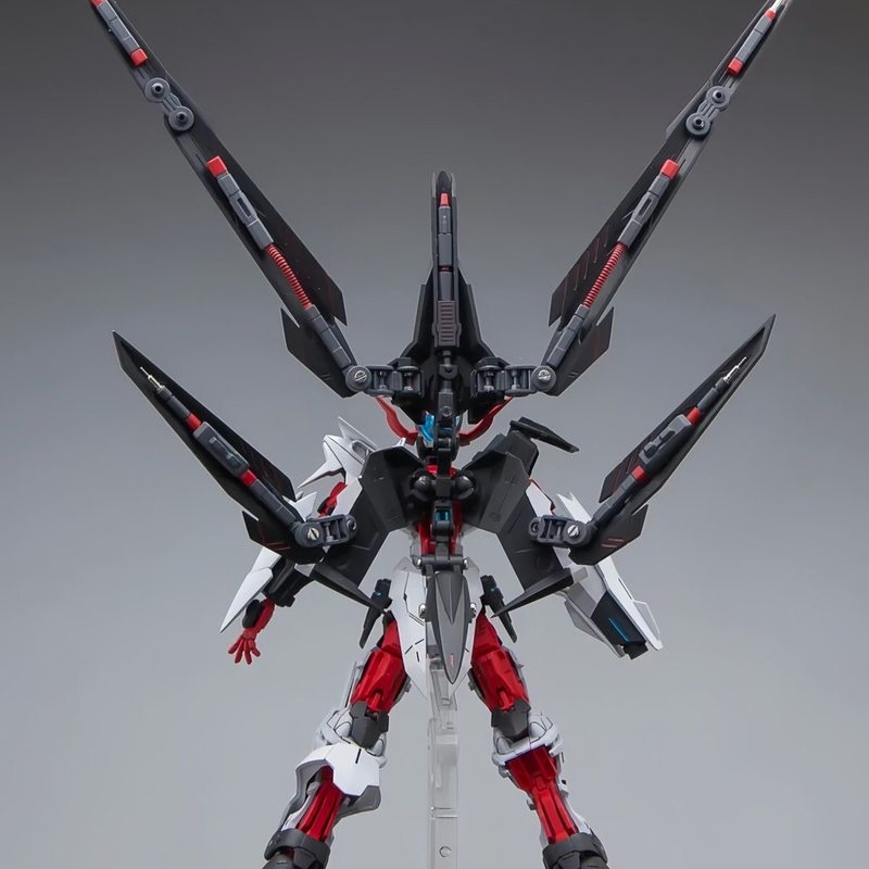 نموذج ميكانيكي قابل للتجميع HG - مراجعة Model Kit Third Party وسعره