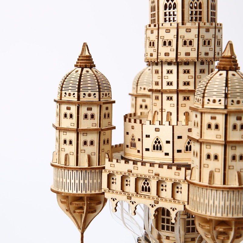 مدينة OUZEY العائمة في الغيوم  - مراجعة Model Kit Fantasy وسعره