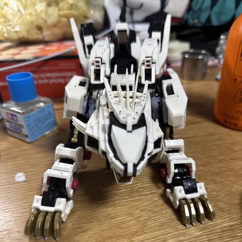 مجموعة لبنات البناء ZOIDS-Robo - مراجعة Model Kit Zero وسعره