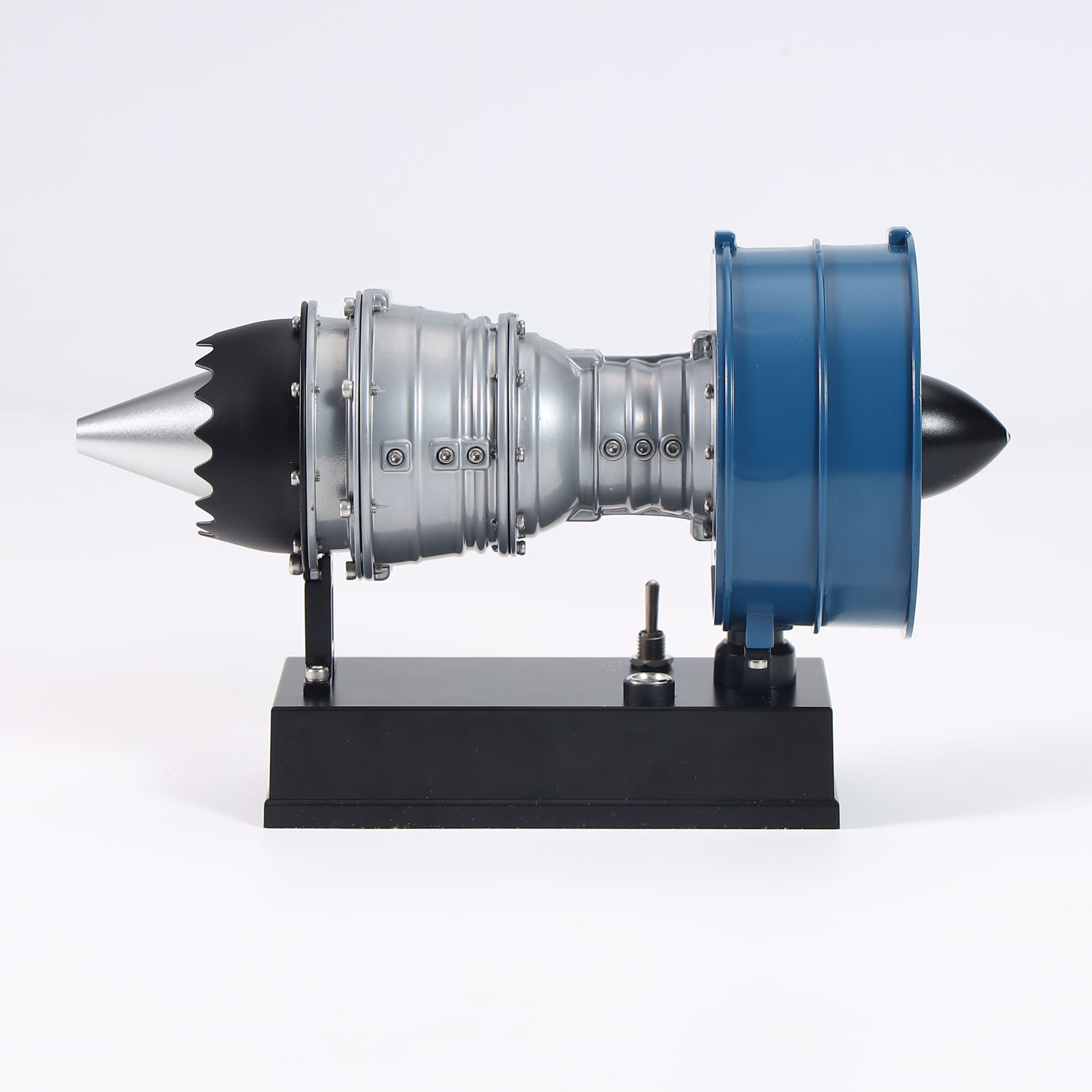 DM122 TECHING محرك إيرو توربوف - مراجعة Model Kit Locomotive وسعره